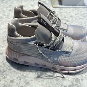 On Running Cloudtec Sneakers